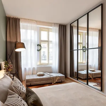 פראג Turnkey I Main Bus Station Apartments מראה חיצוני תמונה